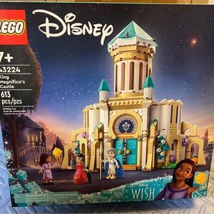 BRAND NEW box - never opened! LEGO disney wish castle princess - king magnificos